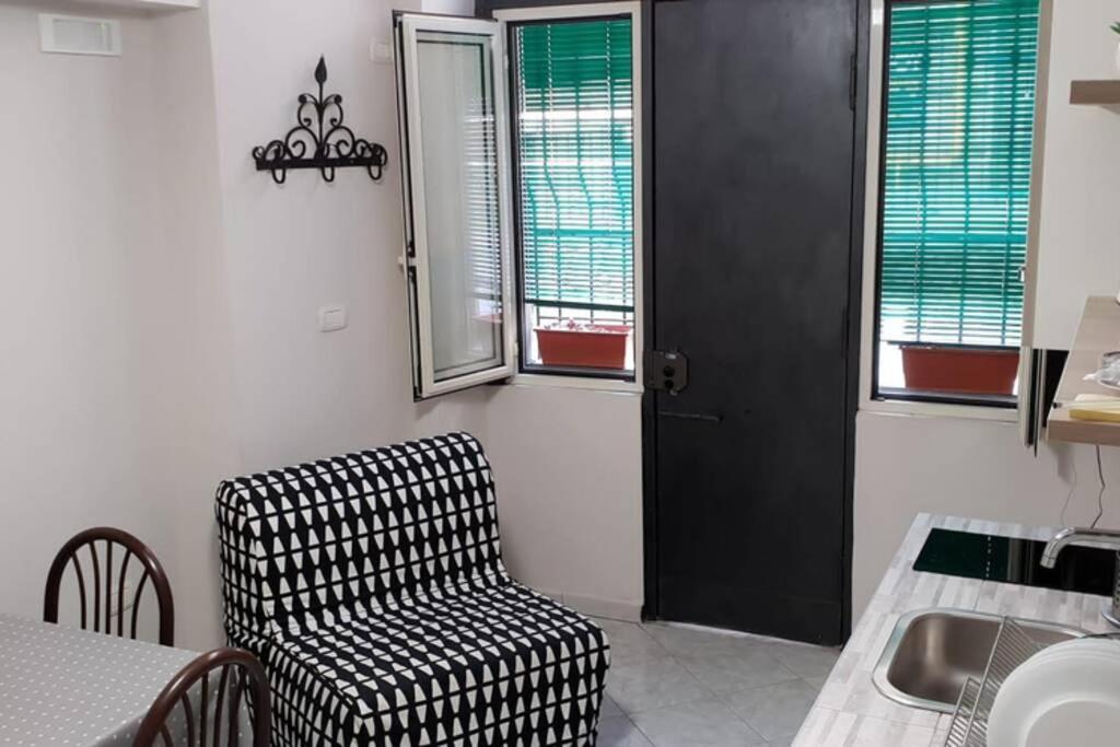 Sisella Basso Suite Dayuse Naples Exterior photo